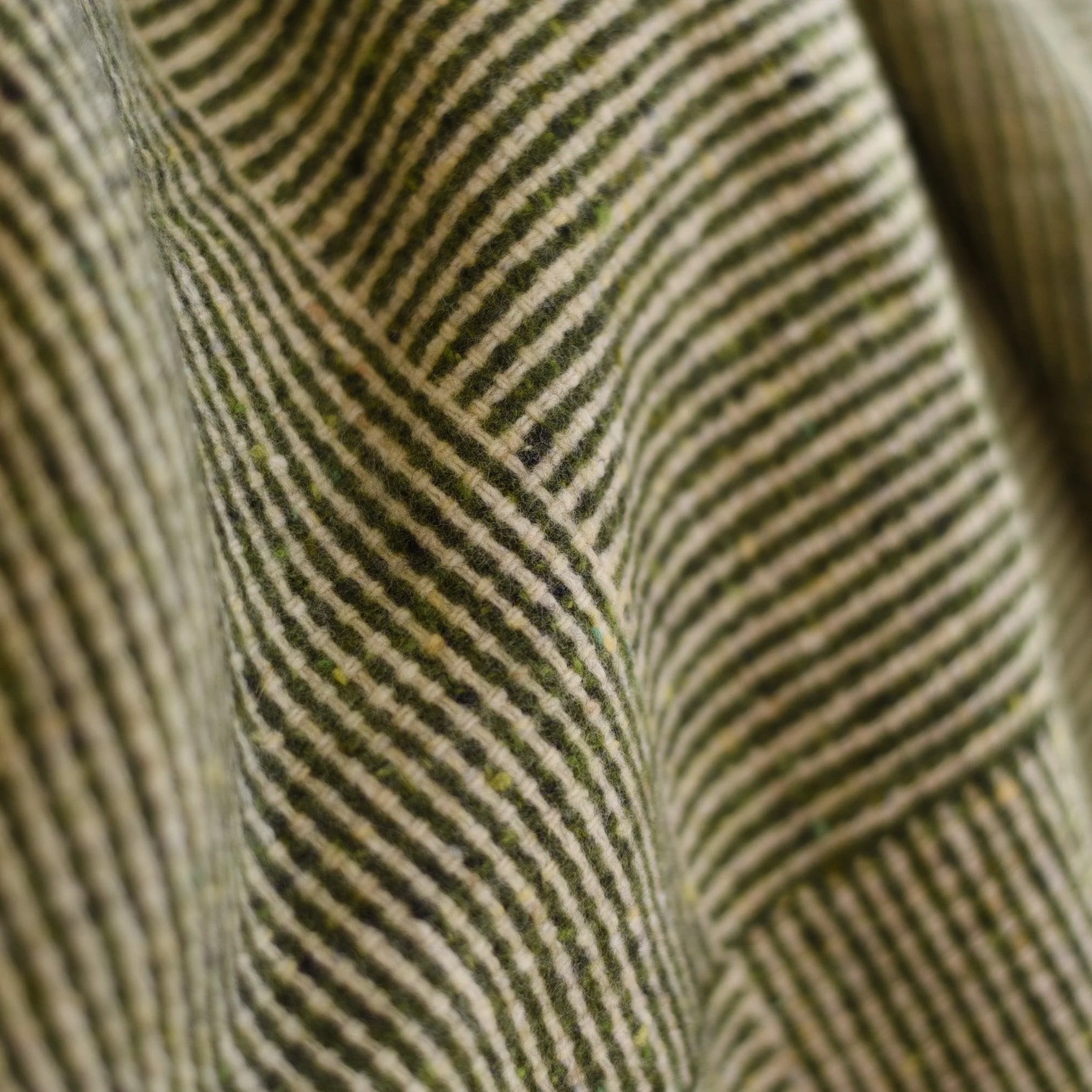 Cabrich Lambswool Throw - Image 12