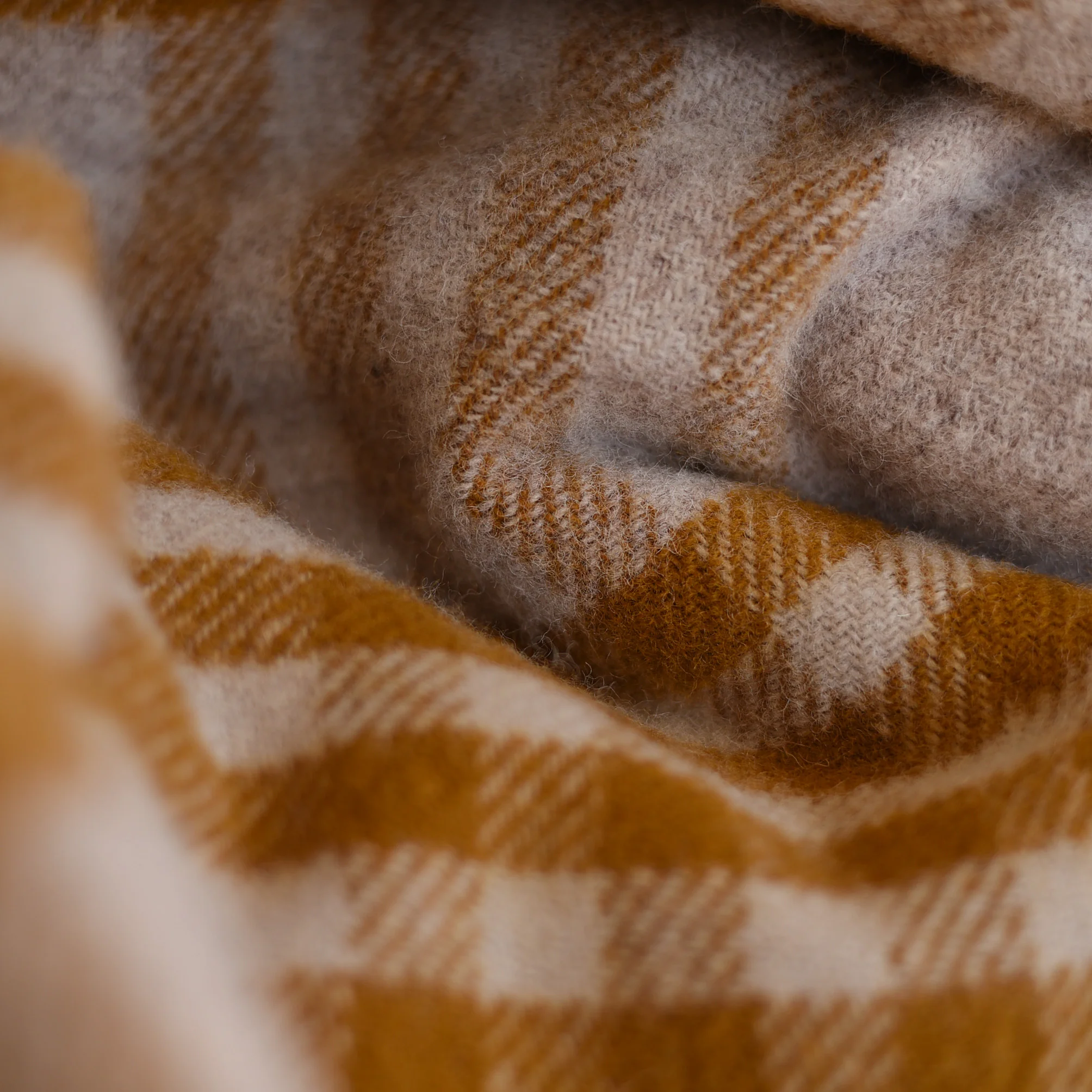 Tarradale Lambswool Throw - Image 6