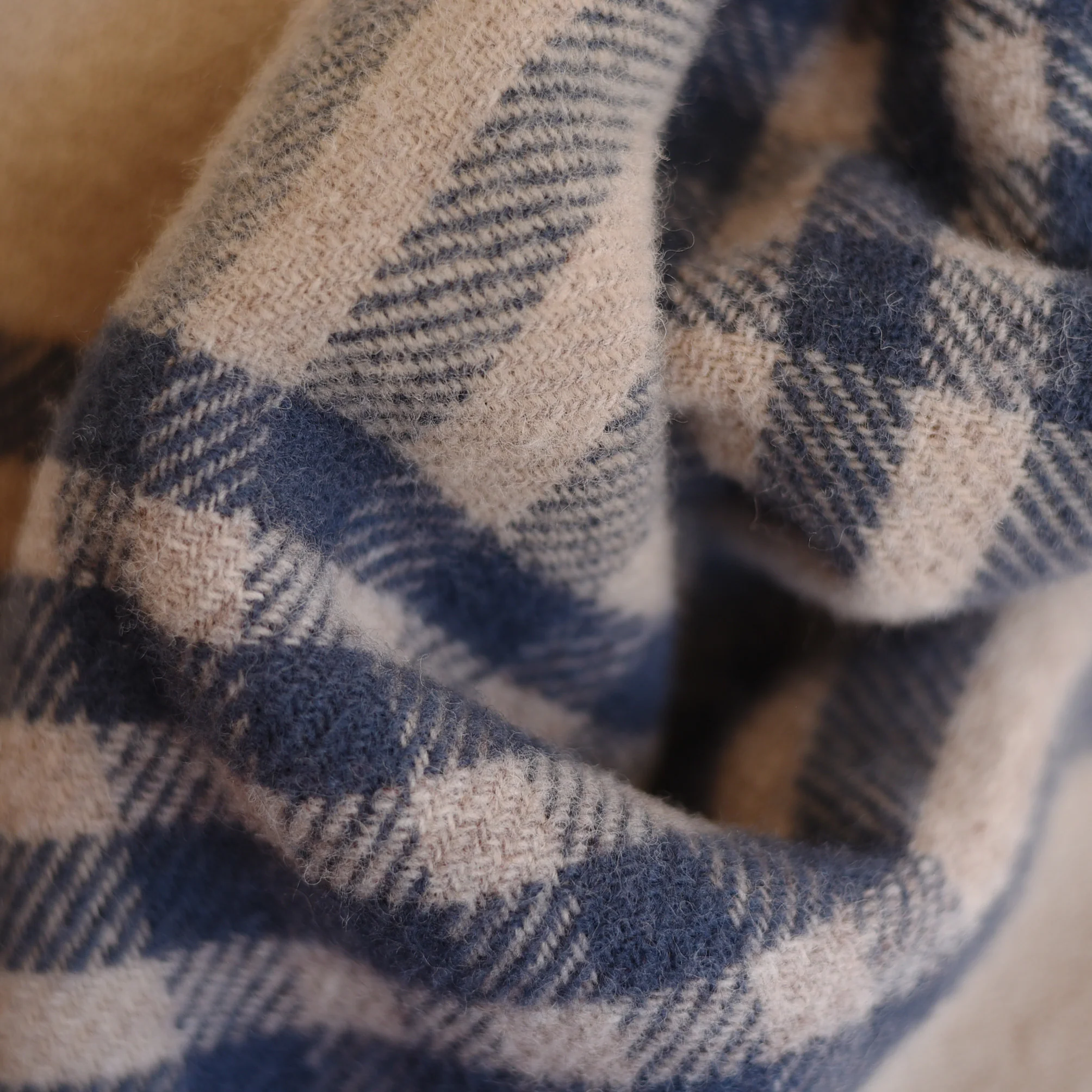 Tarradale Lambswool Throw - Image 9